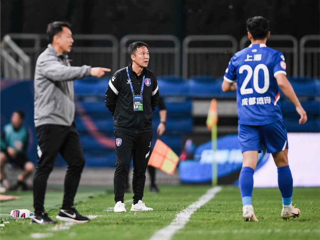 左边后卫的 左边后卫的